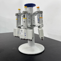 Eppendorf Research Plus Multichannel Pipettes and Stand image 0